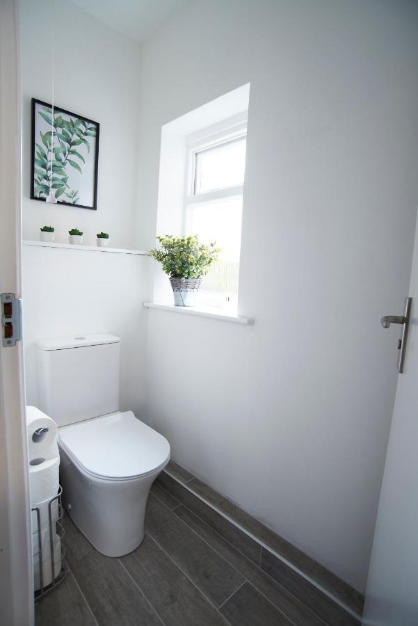 Doctors Lane Stylish 3 Bedroom Family House With Parking 멜튼모우브레이 외부 사진